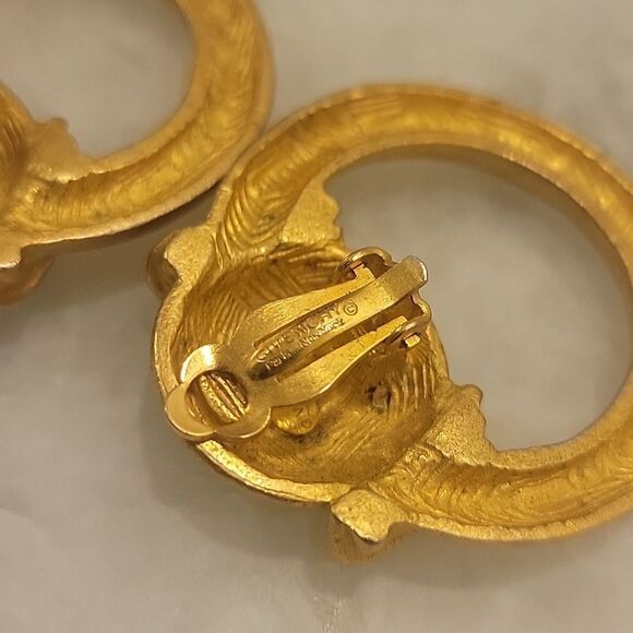 VTG Givenchy 80s 90s Gold Large Door Knocker Clip Retro Big Statement Earrings - Picture 8 of 9